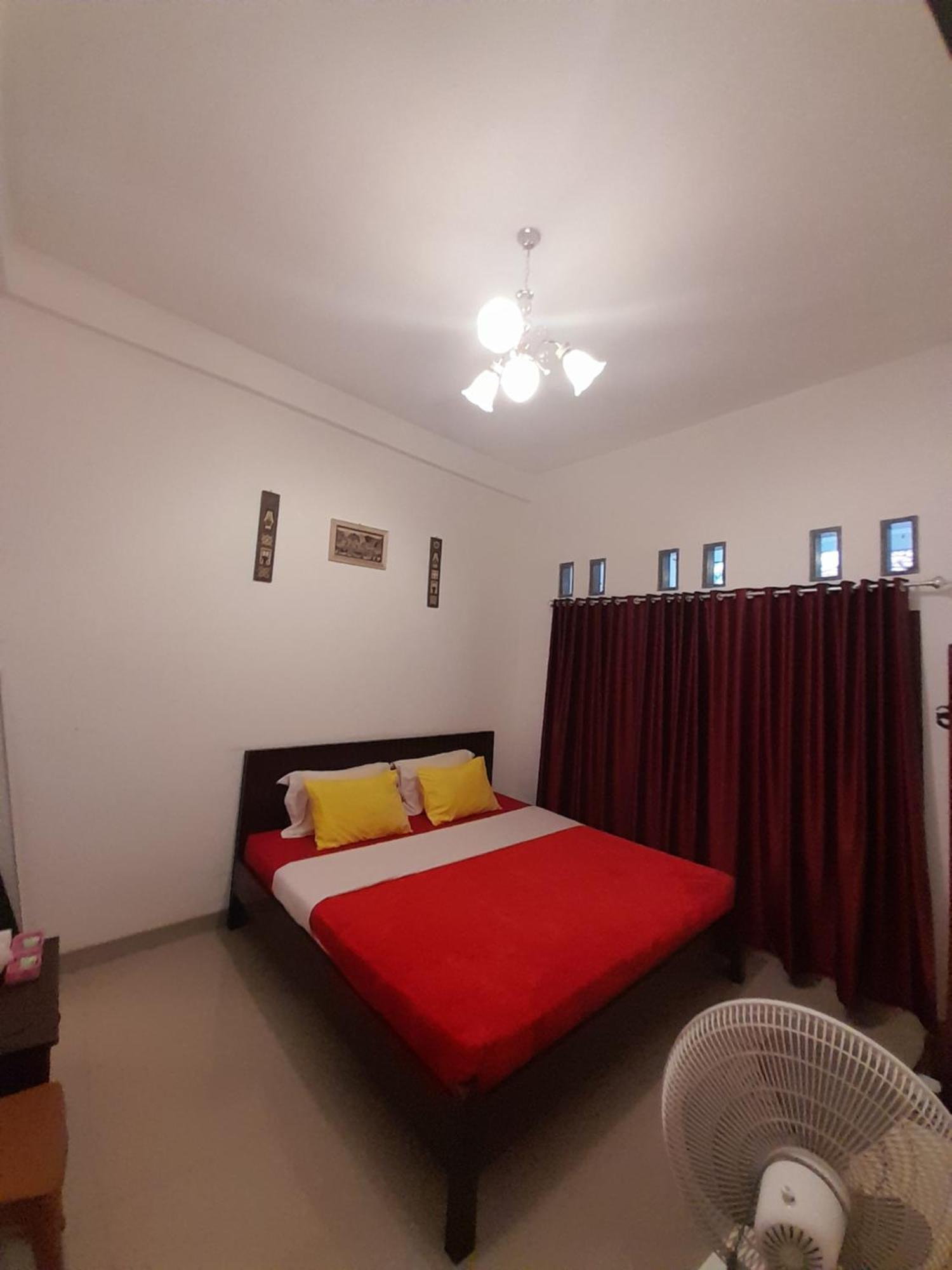 The Sanduk Homestay Rantepao Buitenkant foto